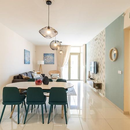 Luxury One-Bedroom Apartment/Parking In City Center Йерусалим Екстериор снимка