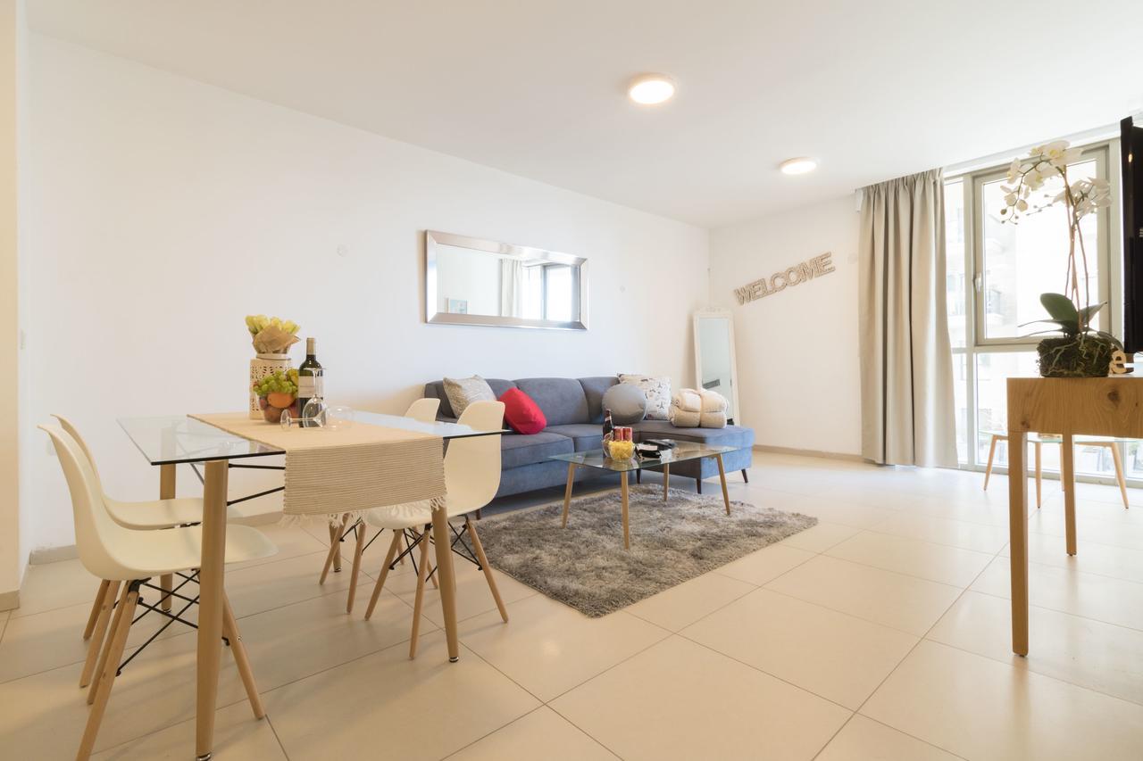 Luxury One-Bedroom Apartment/Parking In City Center Йерусалим Екстериор снимка