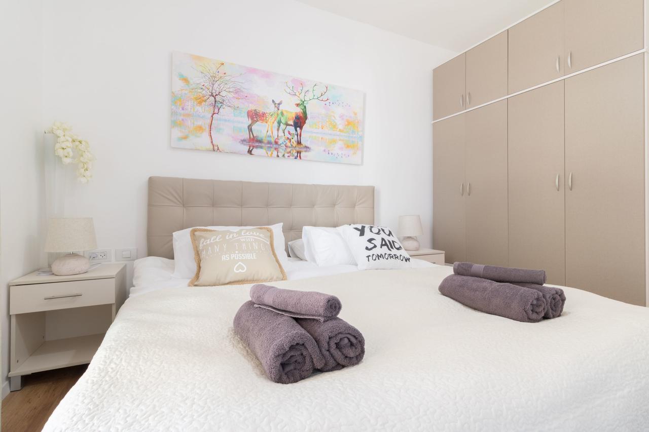 Luxury One-Bedroom Apartment/Parking In City Center Йерусалим Екстериор снимка
