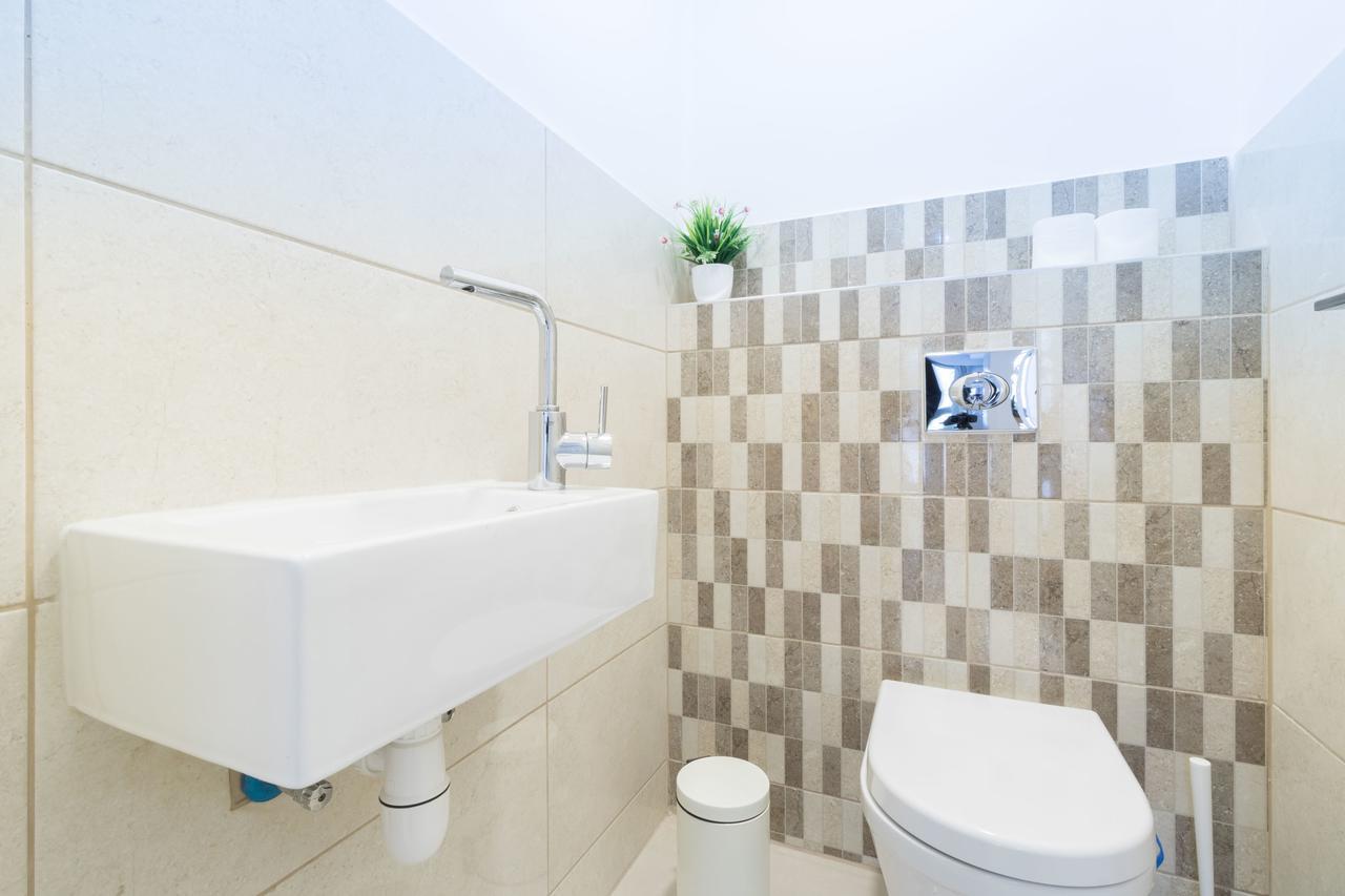 Luxury One-Bedroom Apartment/Parking In City Center Йерусалим Екстериор снимка