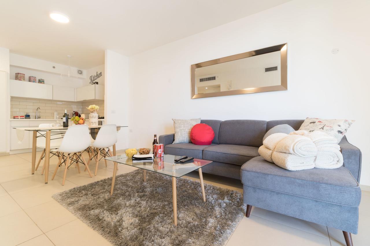 Luxury One-Bedroom Apartment/Parking In City Center Йерусалим Екстериор снимка