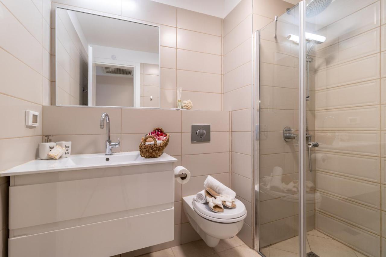 Luxury One-Bedroom Apartment/Parking In City Center Йерусалим Екстериор снимка