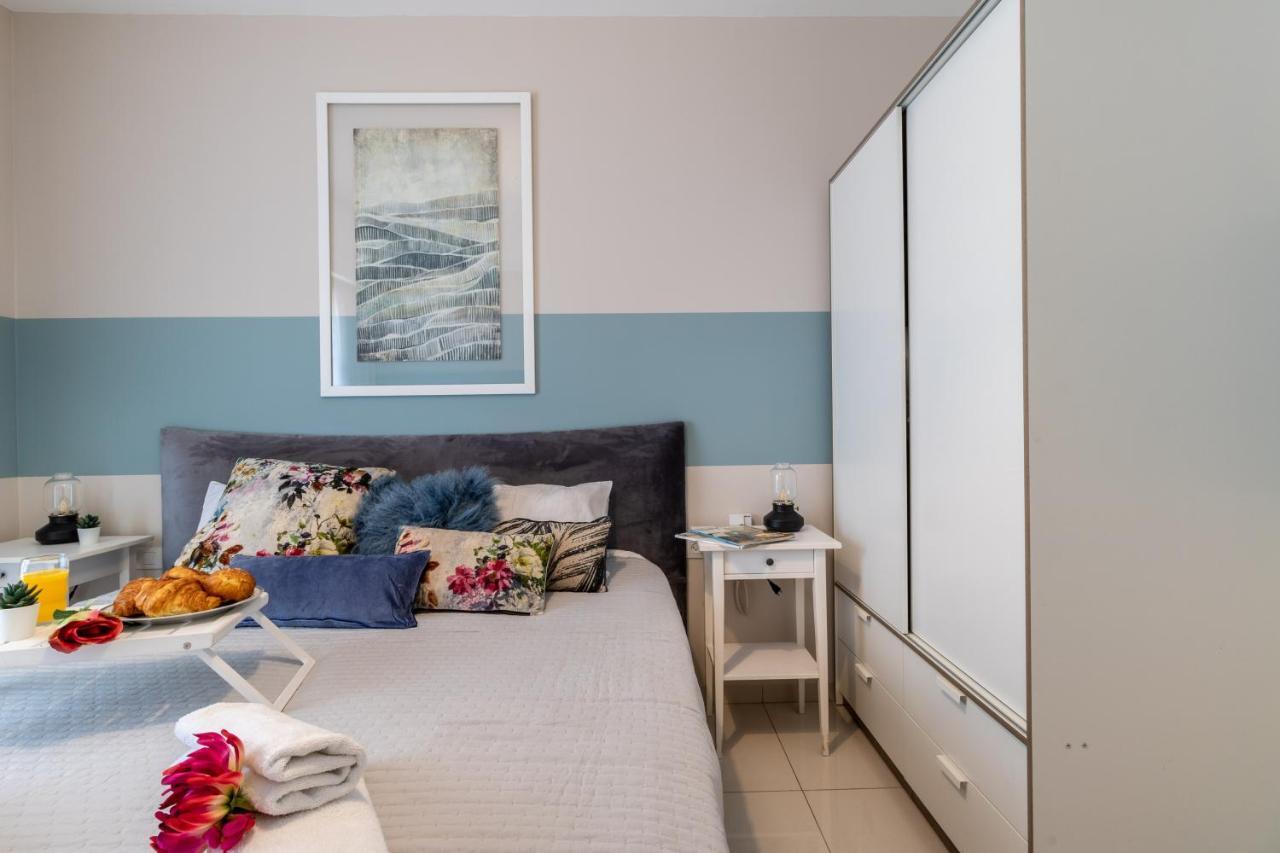 Luxury One-Bedroom Apartment/Parking In City Center Йерусалим Екстериор снимка