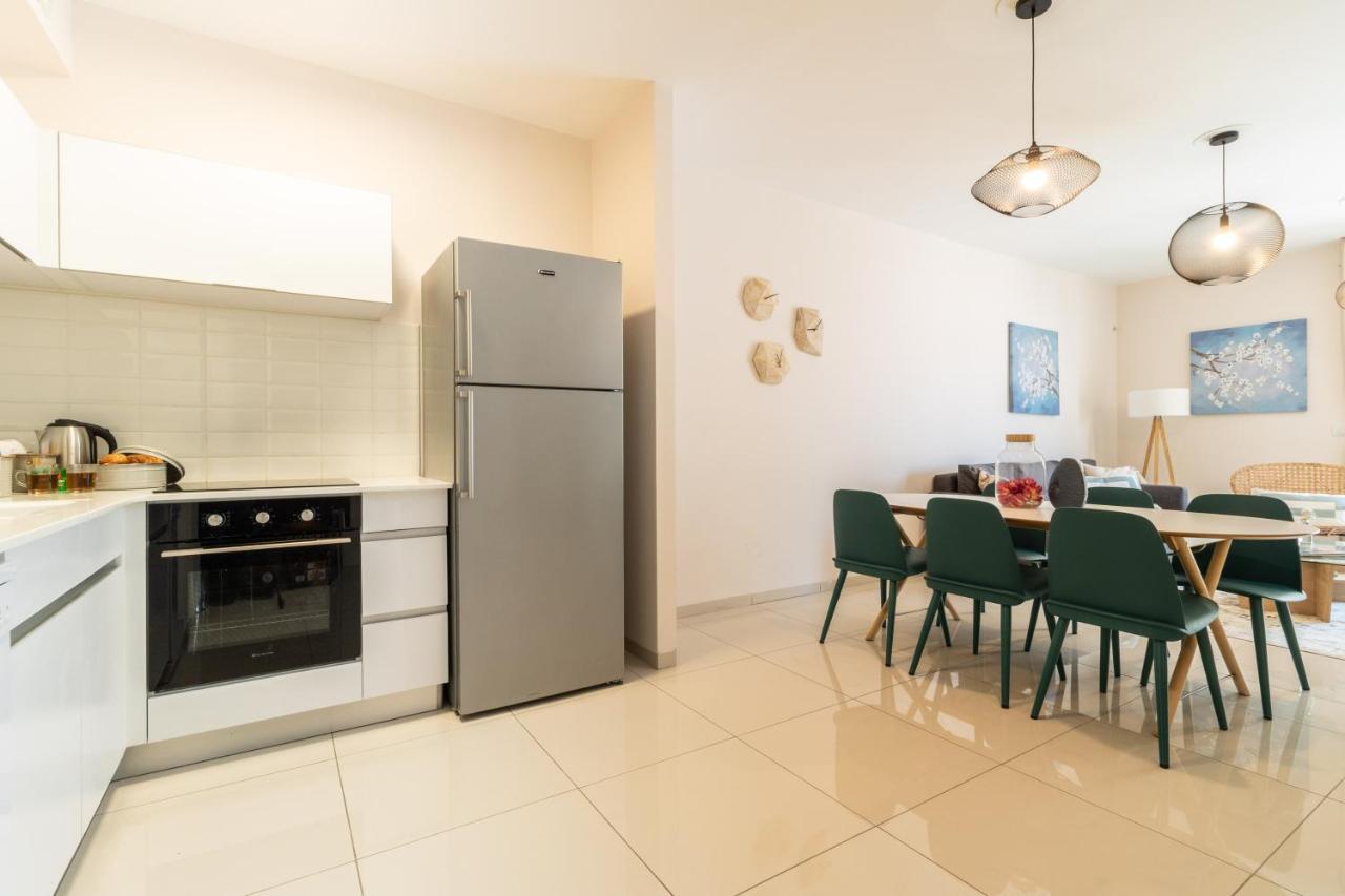 Luxury One-Bedroom Apartment/Parking In City Center Йерусалим Екстериор снимка